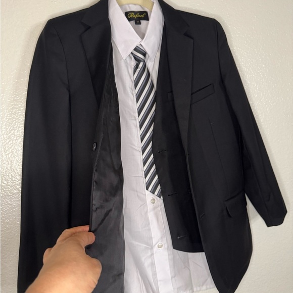 Rafael 2 Button Black Suit Blazer Sports Coat Size 14. - Picture 6 of 7
